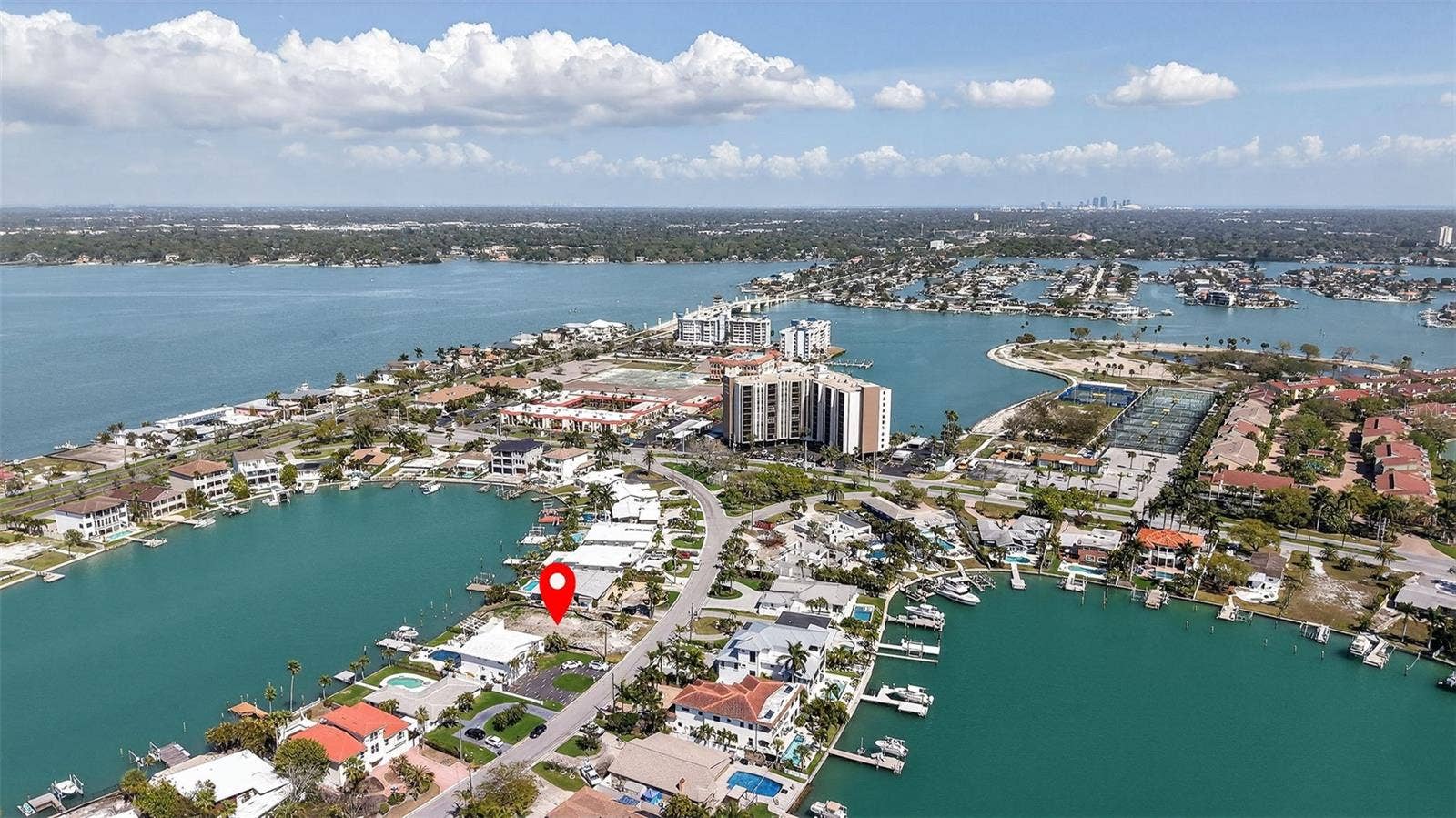 27 DOLPHIN DRIVE, Treasure Island, FL 33706 27 DOLPHIN DRIVE, Treasure Island, FL 33706