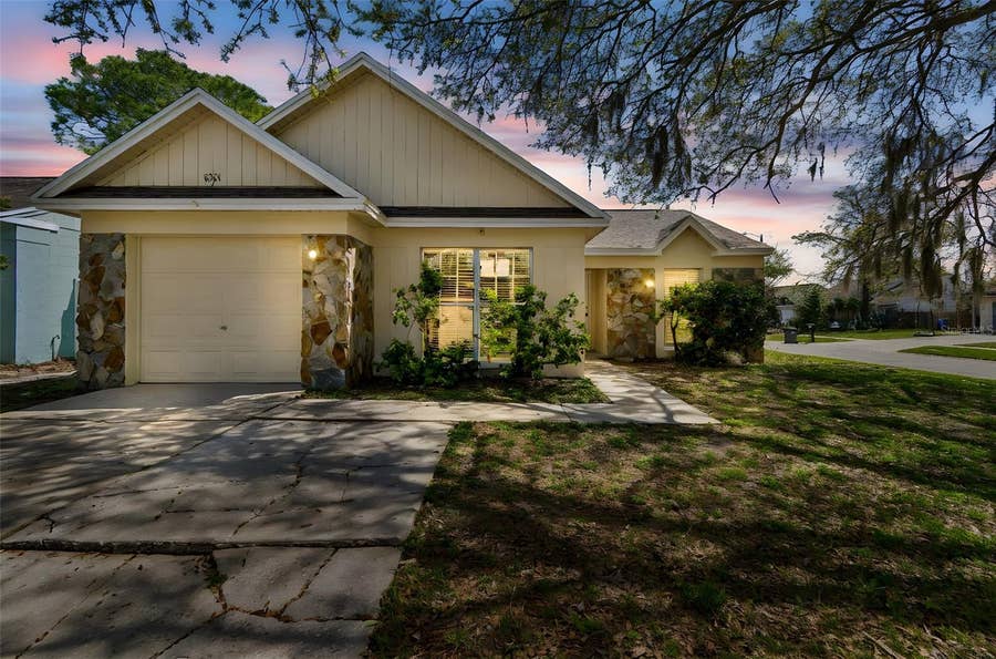 Property photo for 8301 IBERIA PLACE, Tampa, FL