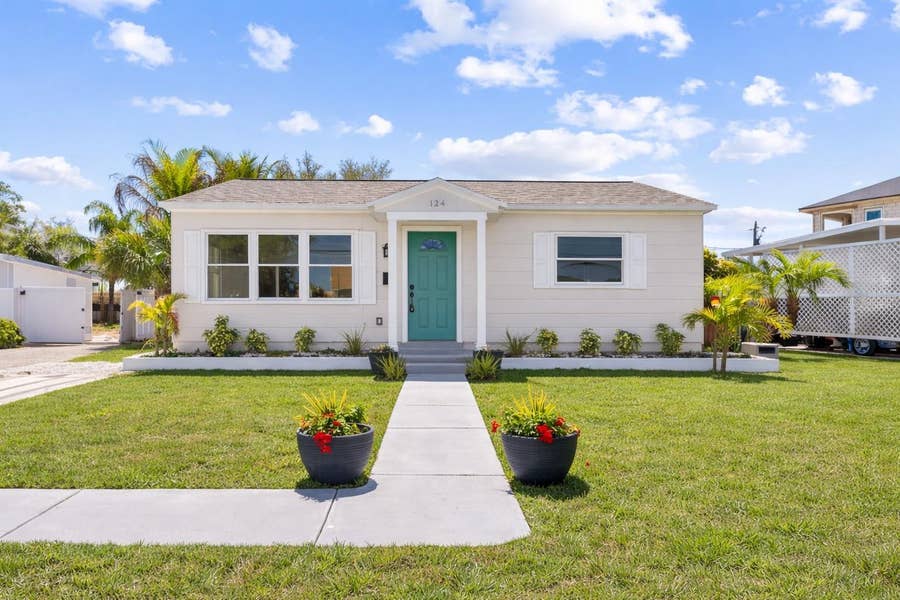 Property photo for 124 85TH AVENUE N, St Petersburg, FL