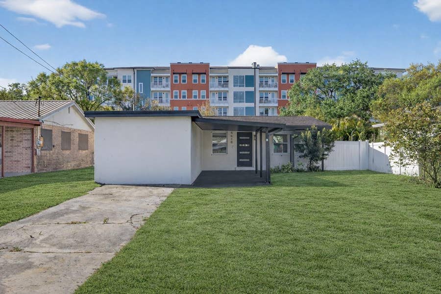 Property photo for 4618 W PEARL AVENUE, Tampa, FL