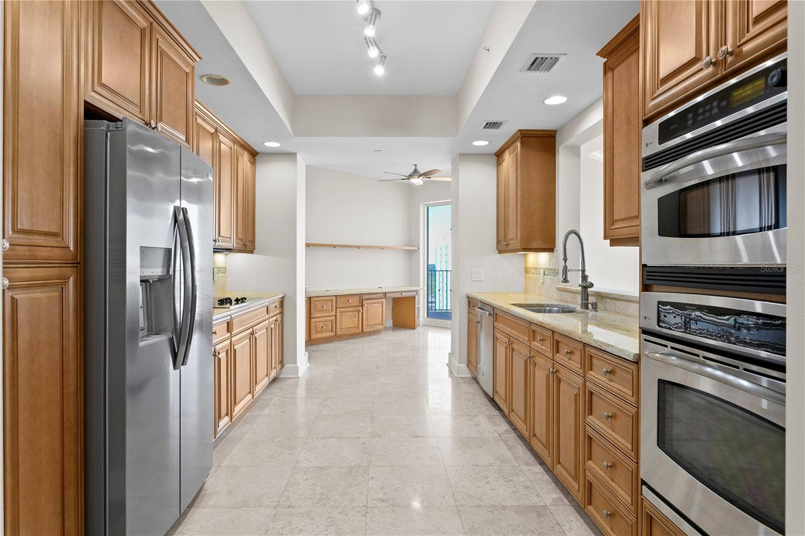 300 BEACH DRIVE NE, #1201, St Petersburg, FL 33701 300 BEACH DRIVE NE, #1201, St Petersburg, FL 33701