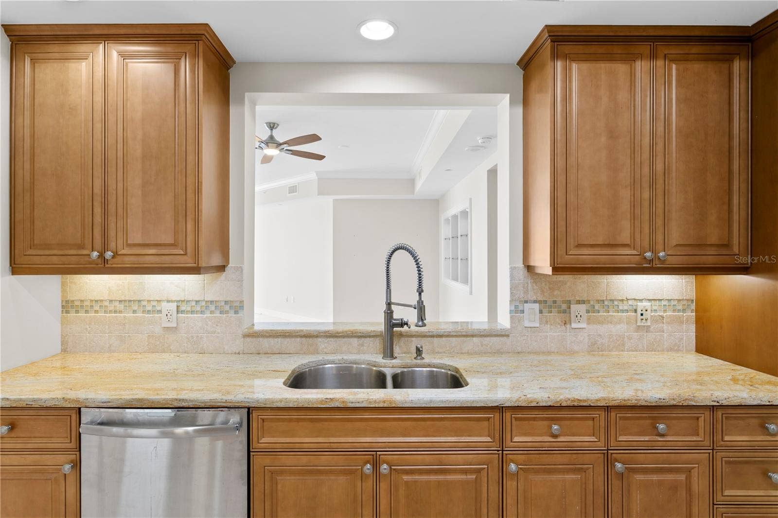300 BEACH DRIVE NE, #1201, St Petersburg, FL 33701 300 BEACH DRIVE NE, #1201, St Petersburg, FL 33701