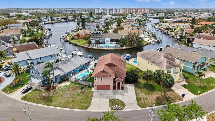 Property photo for 6340 SPOONBILL DRIVE, New Port Richey, FL