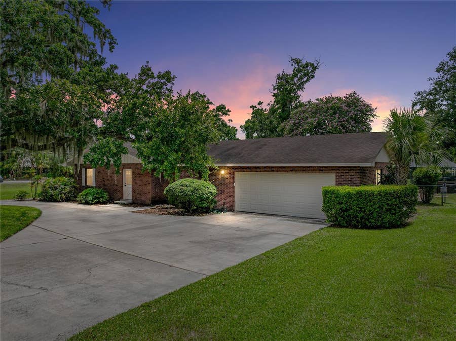 Property photo for 609 W PIPKIN ROAD, Lakeland, FL