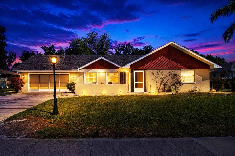 Property photo for 203 AMESBURY CIRCLE, Sun City Center, FL