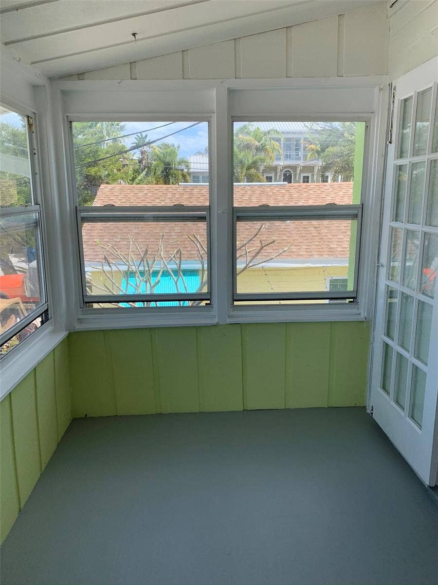 61 81ST AVENUE, #3, Treasure Island, FL 33706 Enclosed Balcony Porch