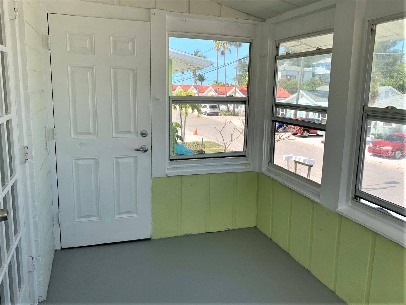 61 81ST AVENUE, #3, Treasure Island, FL 33706 Enclosed Balcony Porch