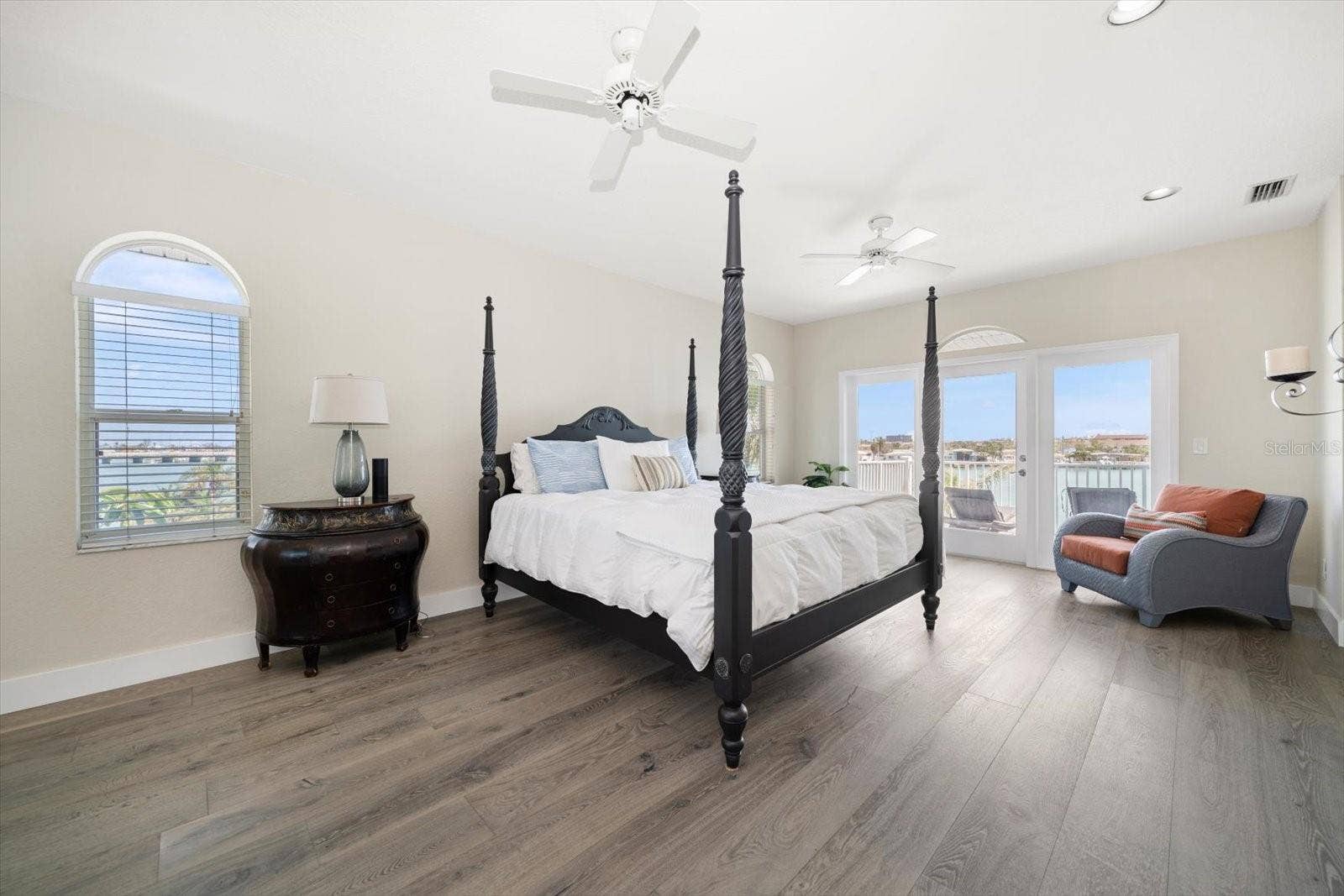 8685 E BAY DRIVE, Treasure Island, FL 33706 8685 E BAY DRIVE, Treasure Island, FL 33706