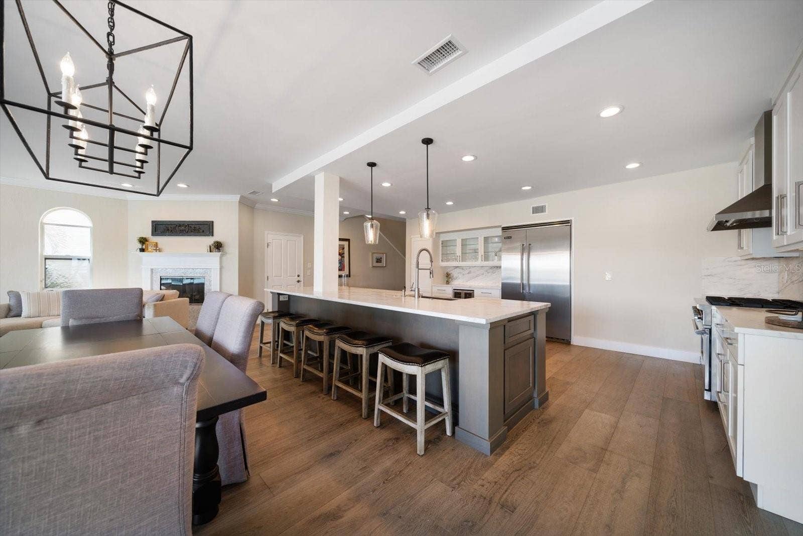 8685 E BAY DRIVE, Treasure Island, FL 33706 8685 E BAY DRIVE, Treasure Island, FL 33706