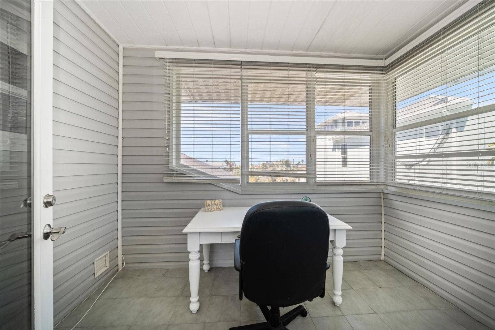 8685 E BAY DRIVE, Treasure Island, FL 33706 8685 E BAY DRIVE, Treasure Island, FL 33706