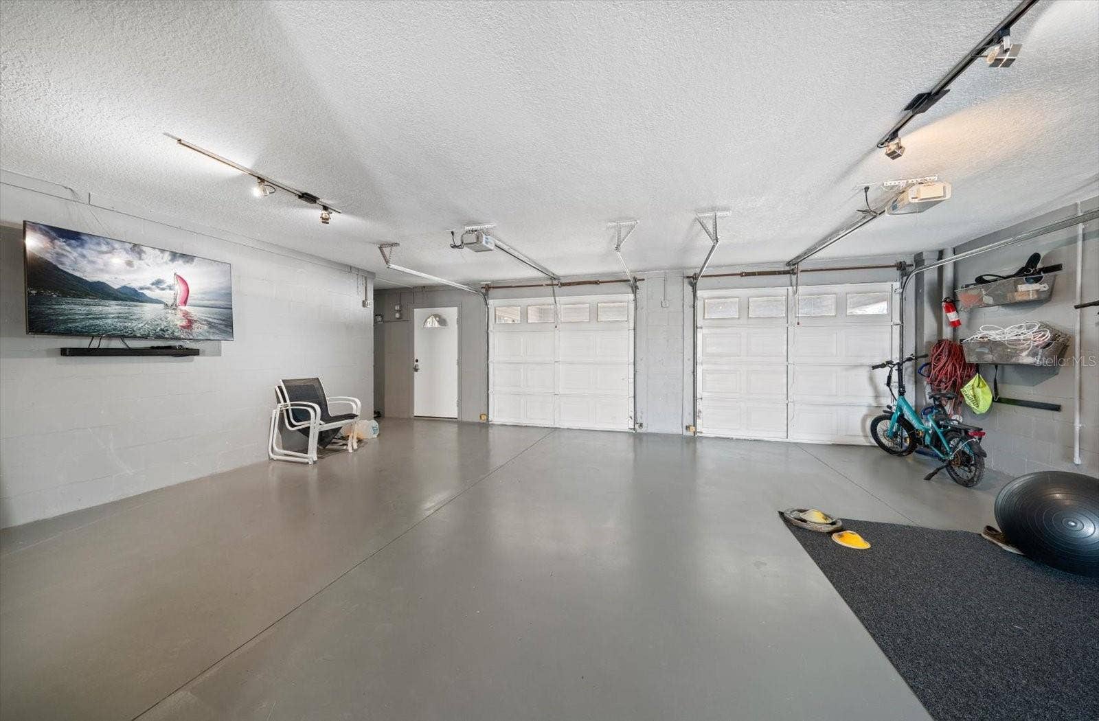 8685 E BAY DRIVE, Treasure Island, FL 33706 8685 E BAY DRIVE, Treasure Island, FL 33706