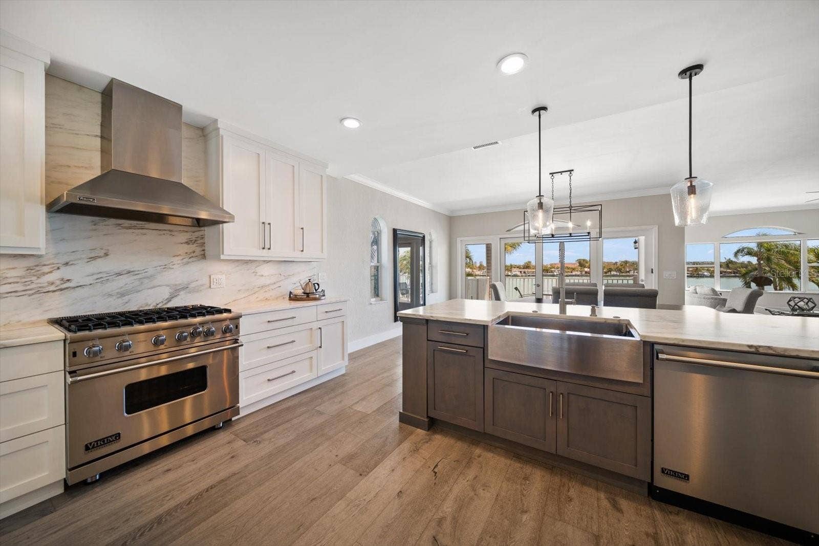 8685 E BAY DRIVE, Treasure Island, FL 33706 8685 E BAY DRIVE, Treasure Island, FL 33706