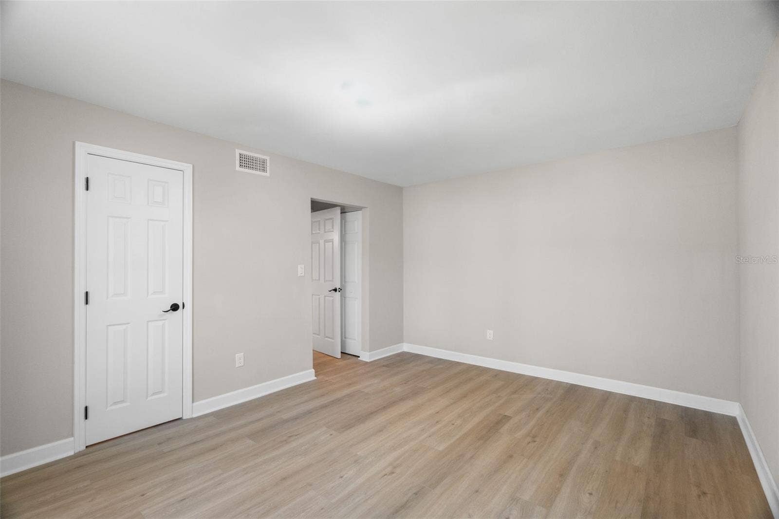 505 PLAZA SEVILLE COURT, #11, Treasure Island, FL 33706 505 PLAZA SEVILLE COURT, #11, Treasure Island, FL 33706
