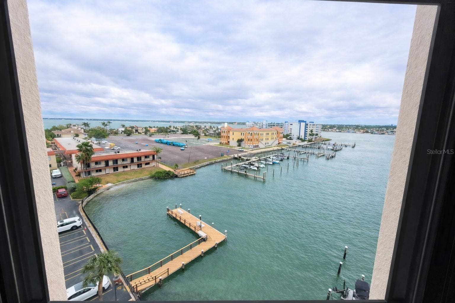 10355 PARADISE BOULEVARD, #608, Treasure Island, FL 33706 10355 PARADISE BOULEVARD, #608, Treasure Island, FL 33706