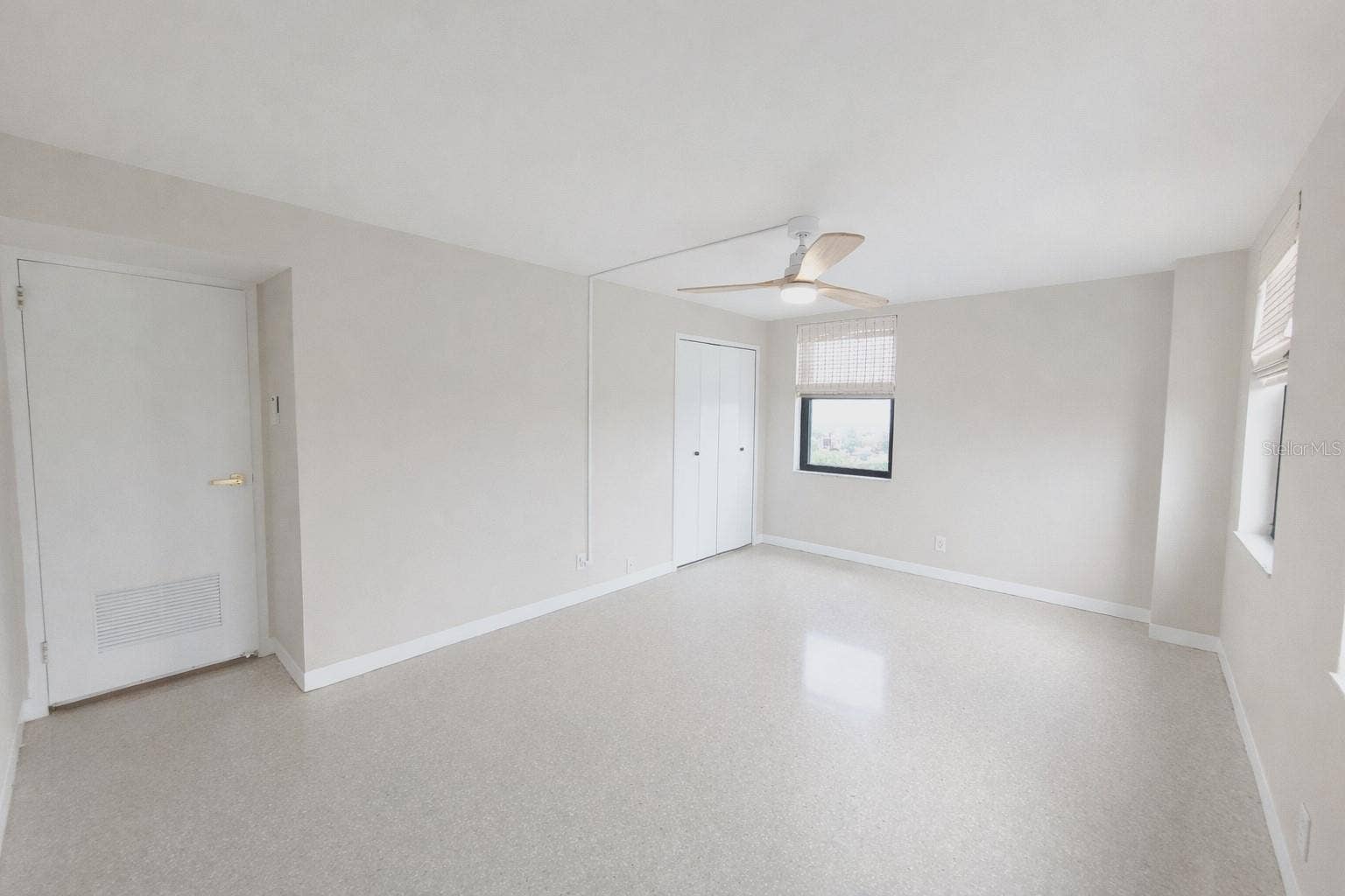 10355 PARADISE BOULEVARD, #608, Treasure Island, FL 33706 Primary bedroom