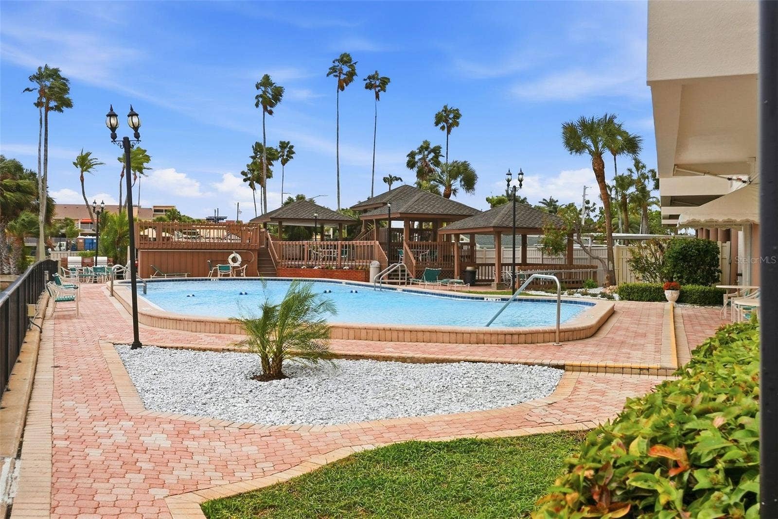 10355 PARADISE BOULEVARD, #608, Treasure Island, FL 33706 10355 PARADISE BOULEVARD, #608, Treasure Island, FL 33706