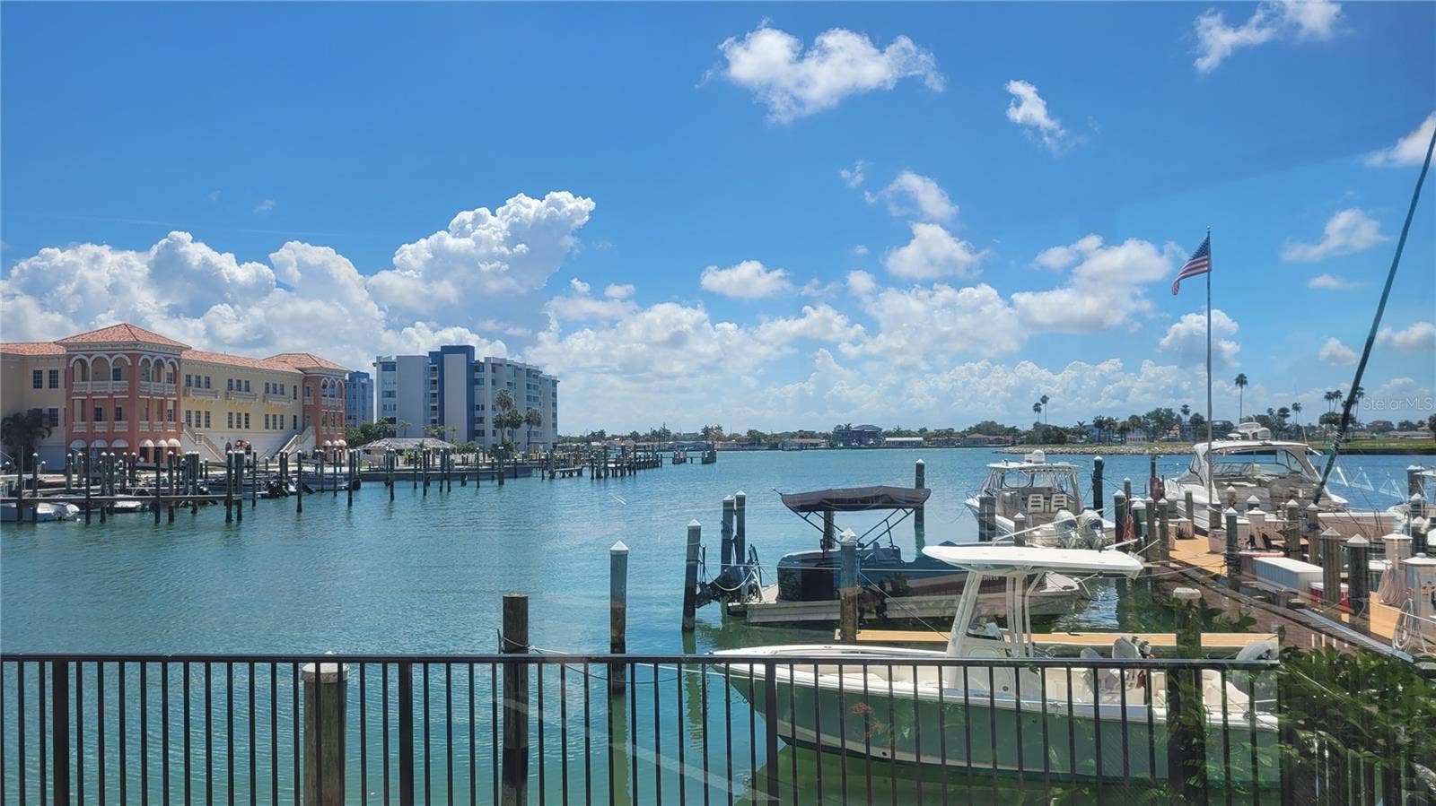 10355 PARADISE BOULEVARD, #608, Treasure Island, FL 33706 10355 PARADISE BOULEVARD, #608, Treasure Island, FL 33706