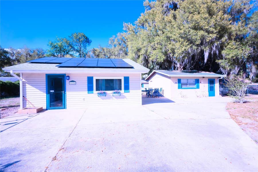 Property photo for 1198 CR 464, Lake Panasoffkee, FL