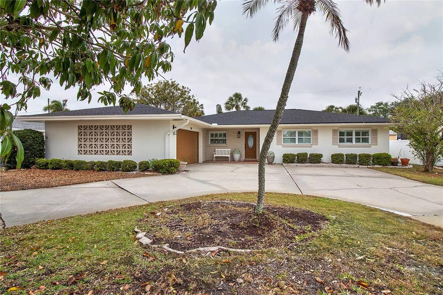 Property photo for 4331 HARBOR HILLS DRIVE, Largo, FL