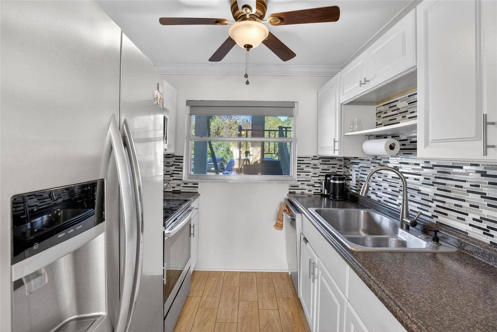 1303 S HERCULES AVENUE, #2, Clearwater, FL 33764 Kitchen