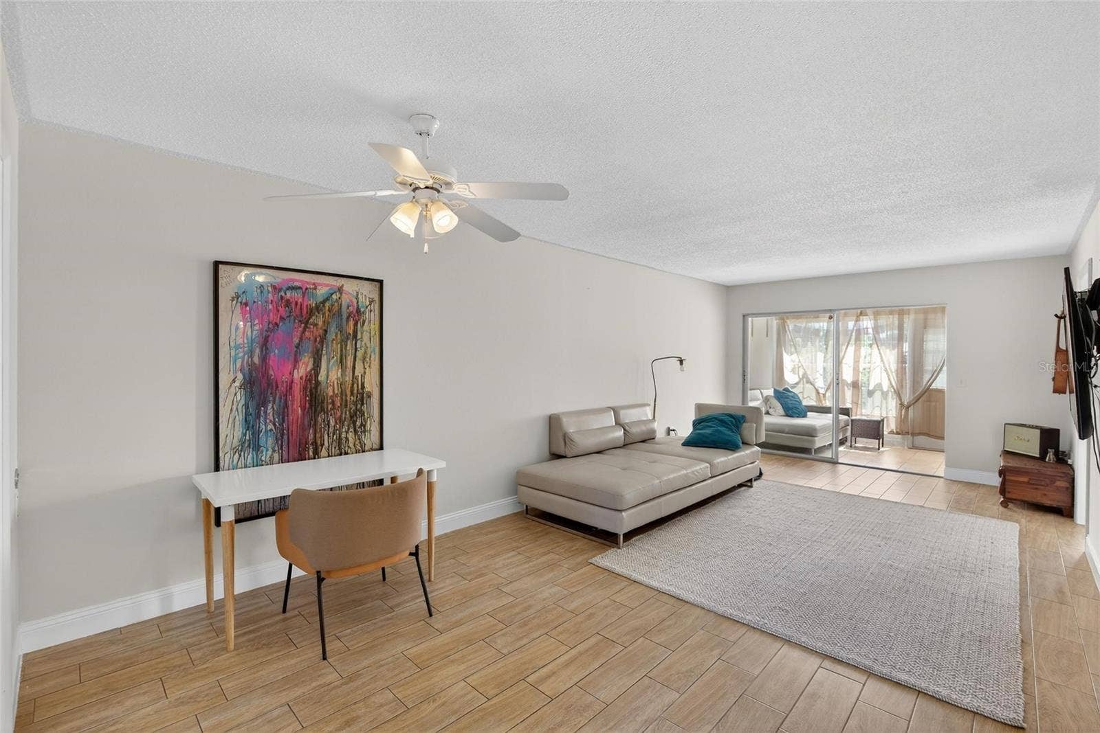 1303 S HERCULES AVENUE, #2, Clearwater, FL 33764 Living Room