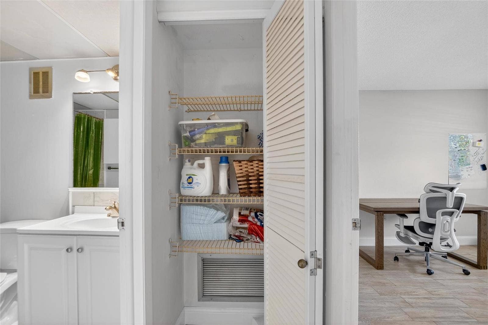 1303 S HERCULES AVENUE, #2, Clearwater, FL 33764 Master Bath