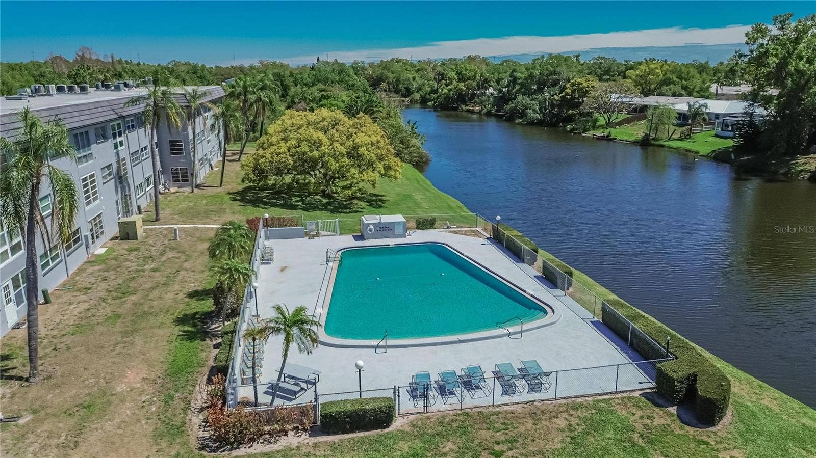 1303 S HERCULES AVENUE, #2, Clearwater, FL 33764 Community pool