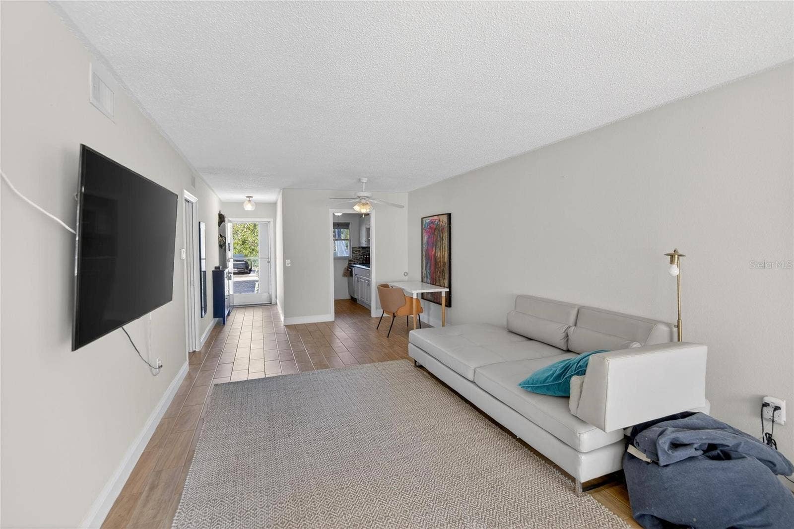 1303 S HERCULES AVENUE, #2, Clearwater, FL 33764 Living Room