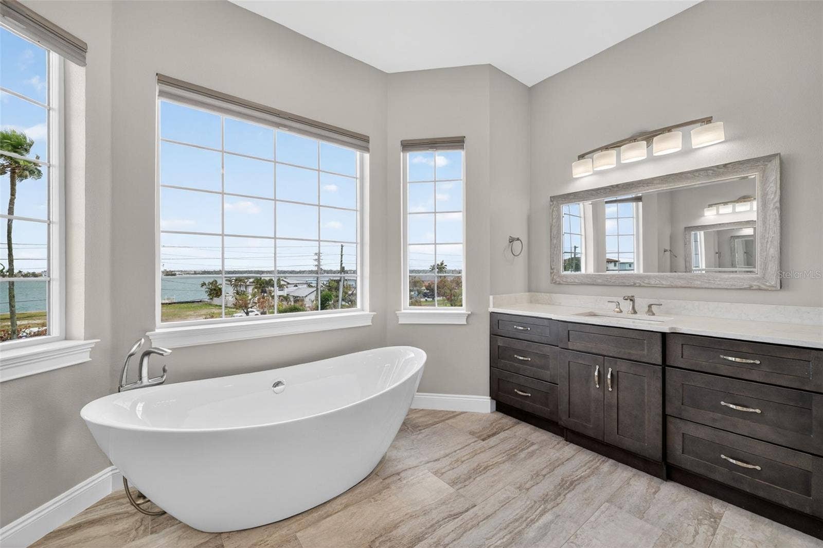 13 TREASURE LN, Treasure Island, FL 33706