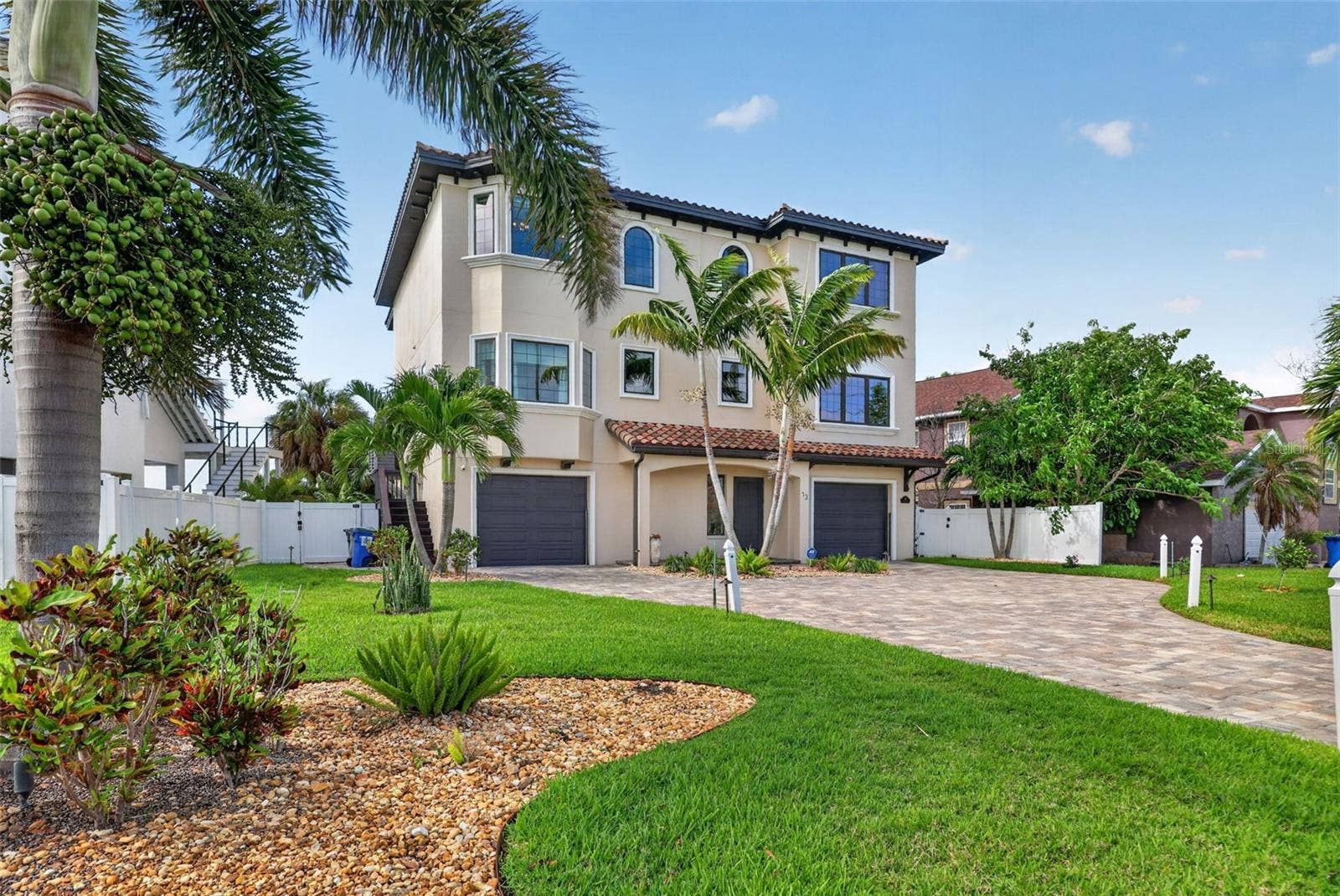 13 TREASURE LN, Treasure Island, FL 33706