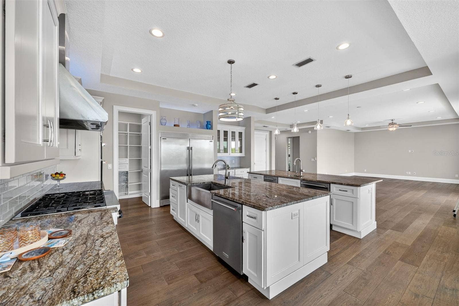 13 TREASURE LN, Treasure Island, FL 33706