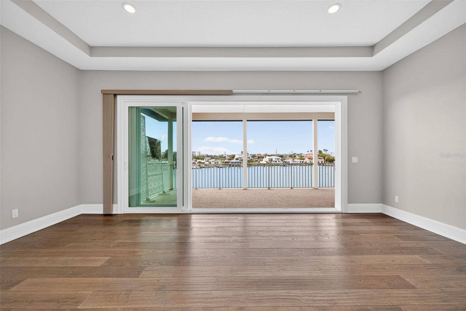 13 TREASURE LN, Treasure Island, FL 33706