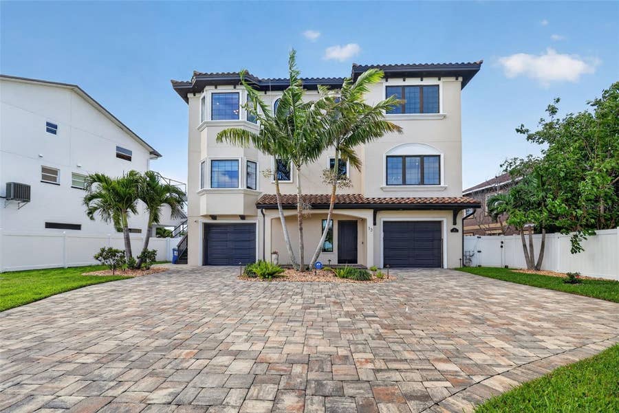 Property photo for 13 TREASURE LN, Treasure Island, FL