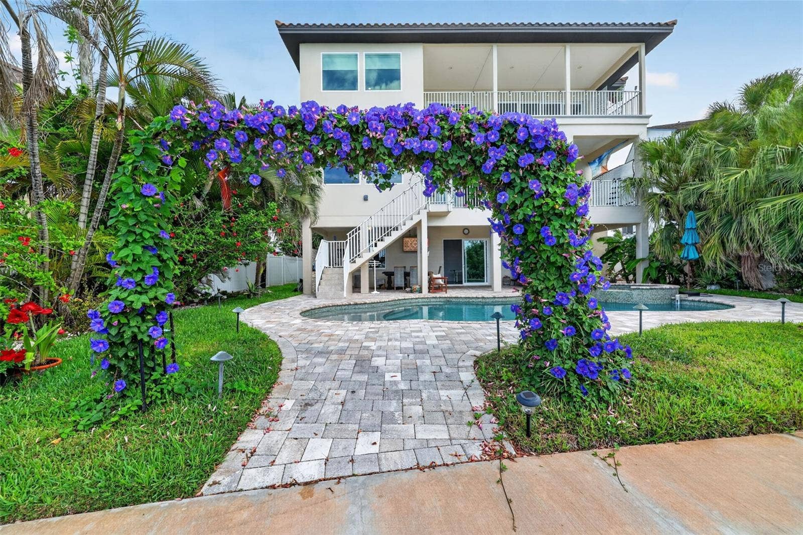 13 TREASURE LN, Treasure Island, FL 33706