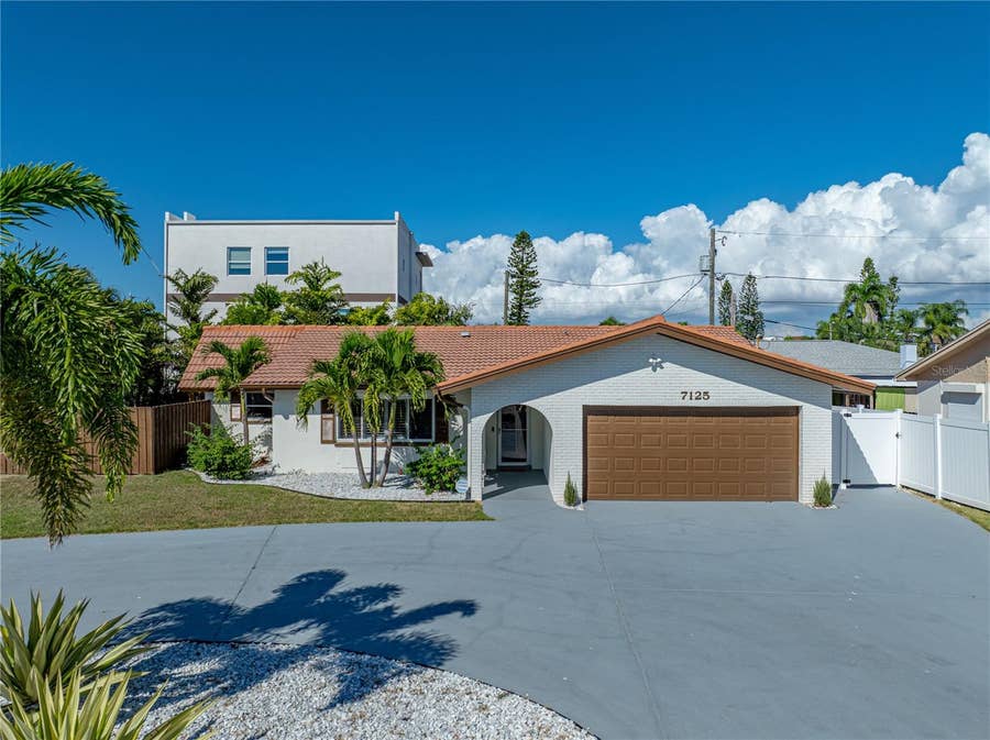 Property photo for 7125 S SHORE DRIVE S, South Pasadena, FL