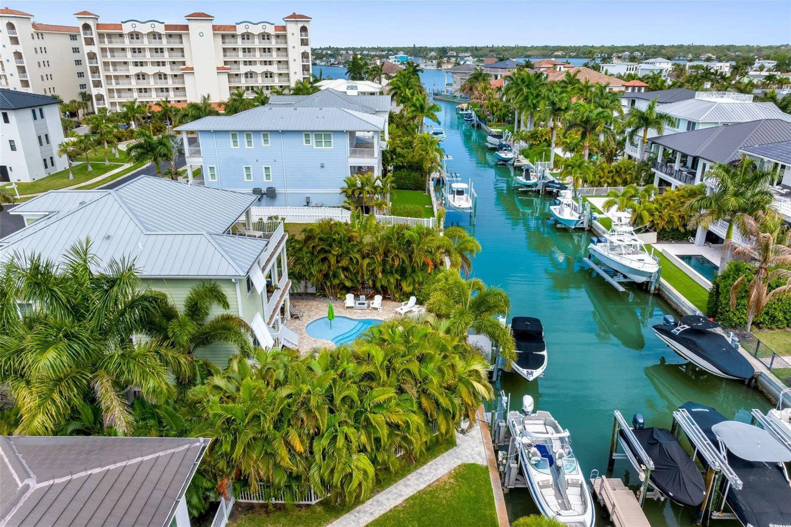 124 FOREST HILLS DRIVE, Redington Shores, FL 33708