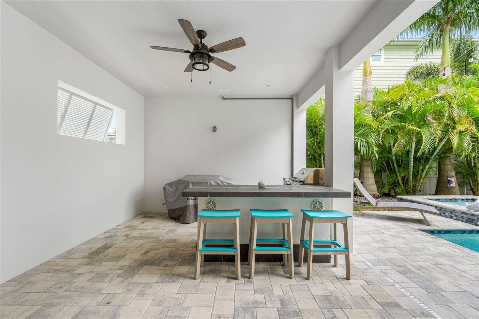 124 FOREST HILLS DRIVE, Redington Shores, FL 33708