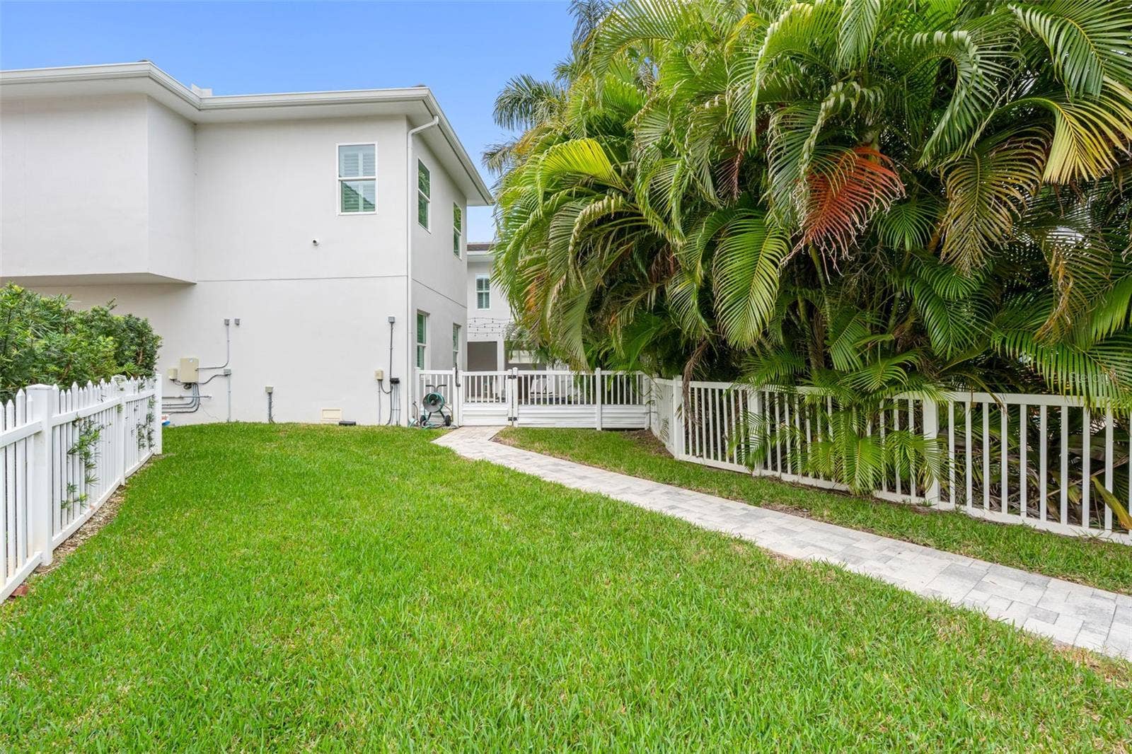124 FOREST HILLS DRIVE, Redington Shores, FL 33708