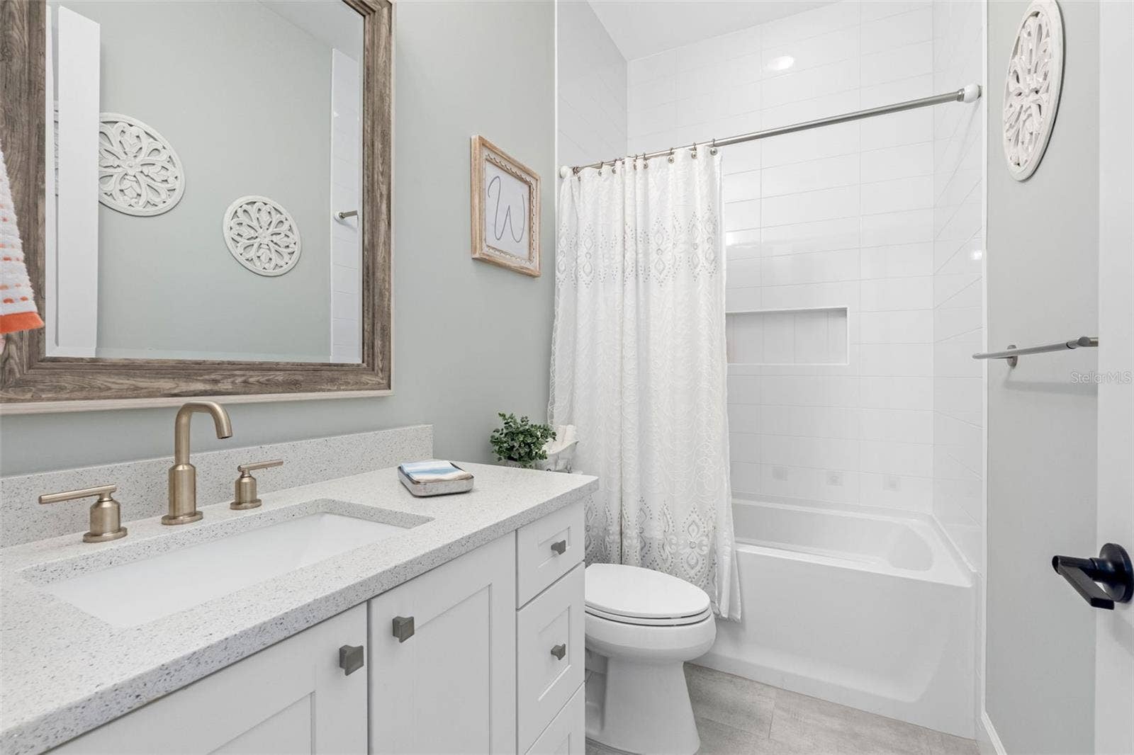 124 FOREST HILLS DRIVE, Redington Shores, FL 33708