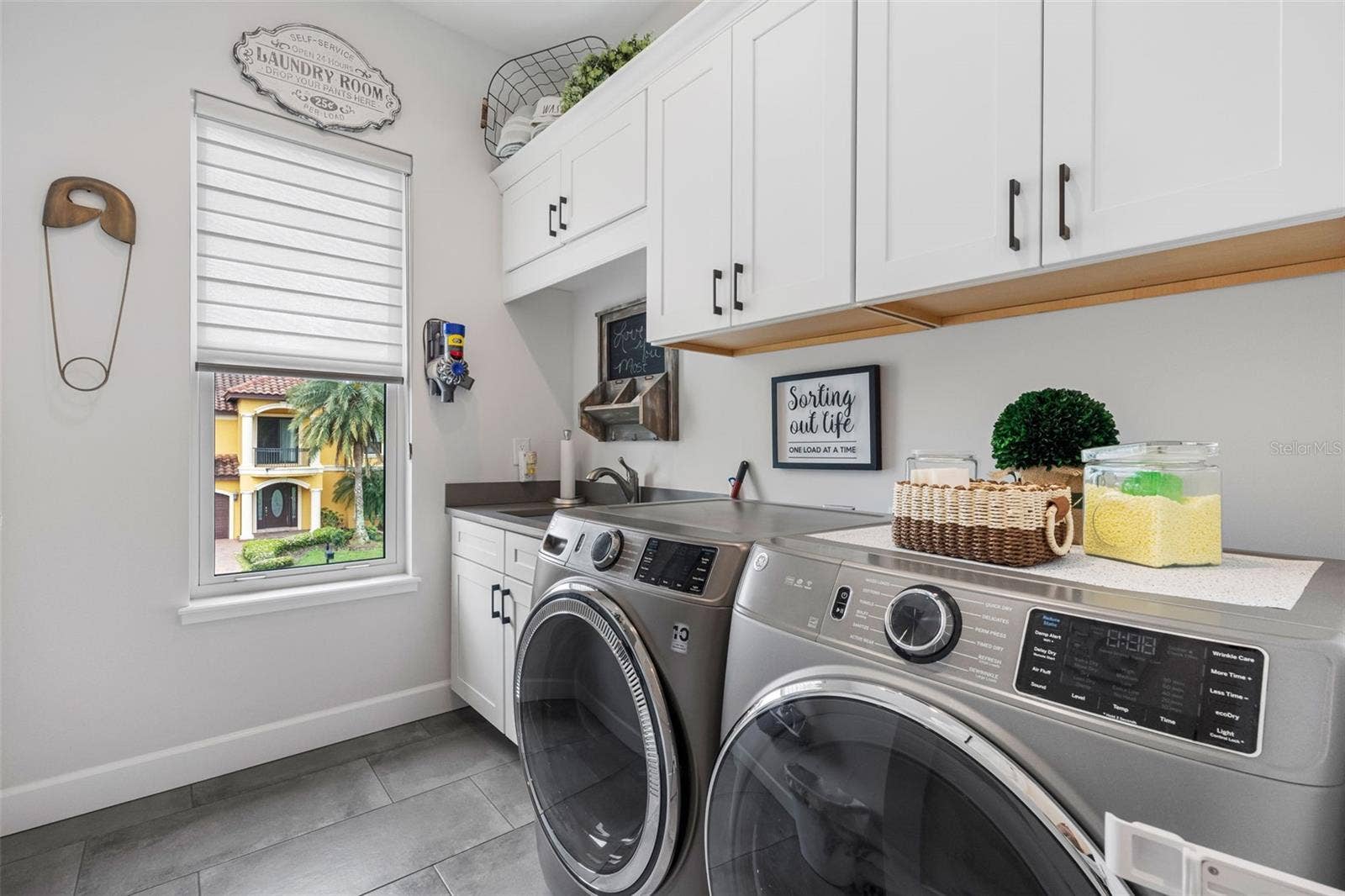 124 FOREST HILLS DRIVE, Redington Shores, FL 33708