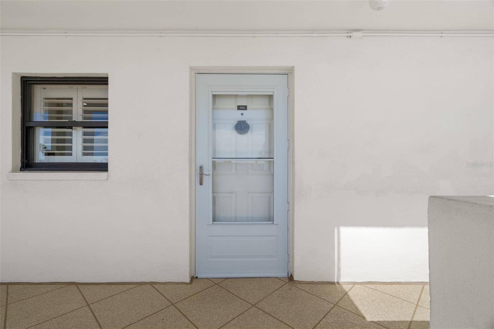 1230 GULF BOULEVARD, #303, Clearwater Beach, FL 33767 Welcome Home!