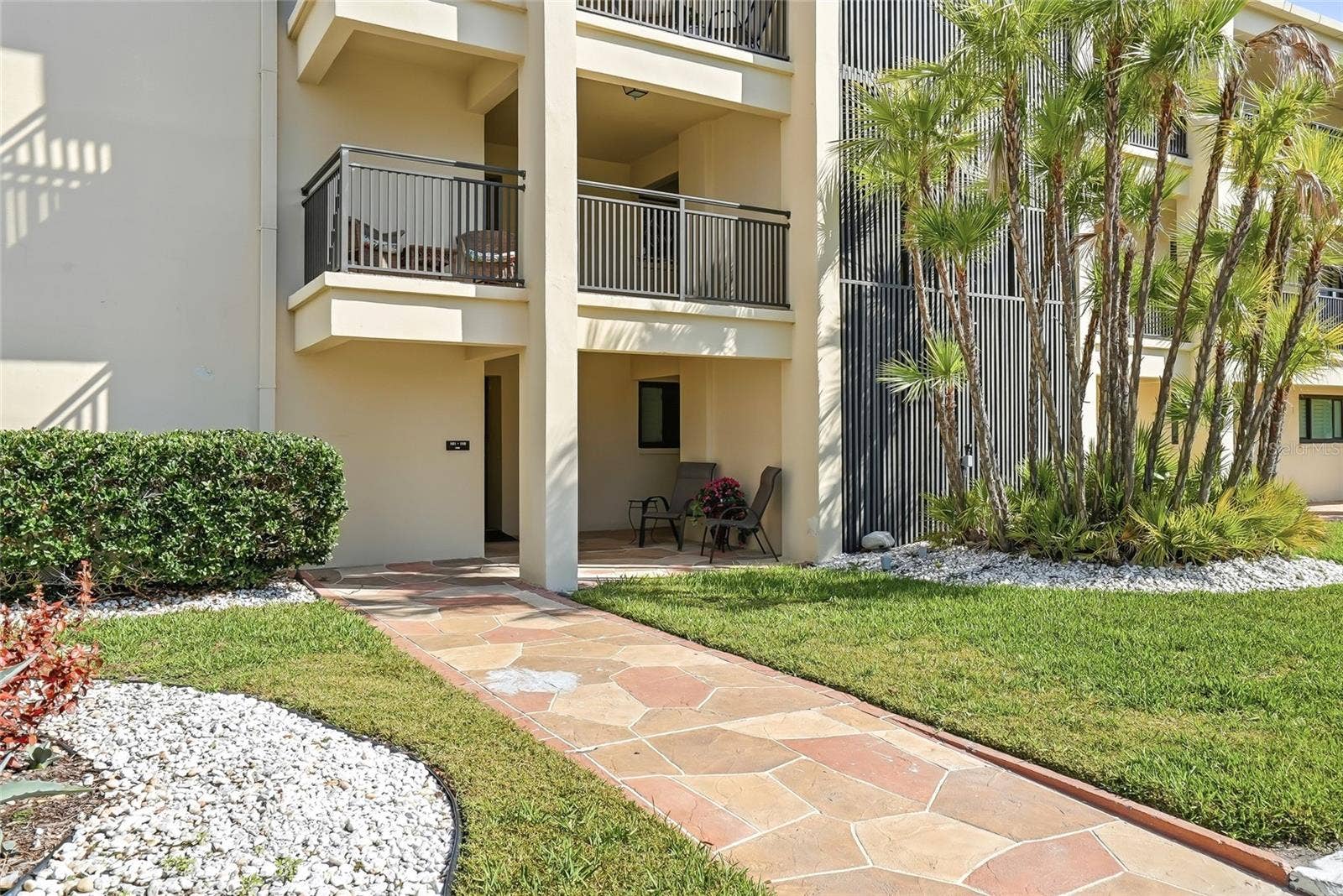 868 BAYWAY BOULEVARD, #101, Clearwater Beach, FL 33767