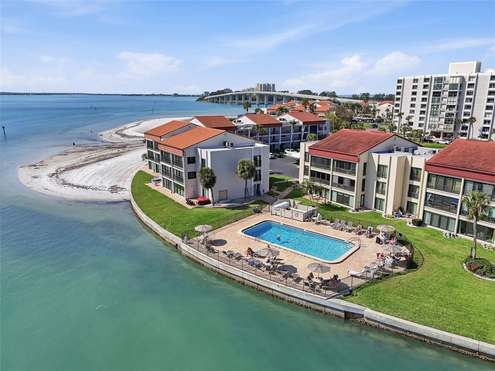 868 BAYWAY BOULEVARD, #101, Clearwater Beach, FL 33767