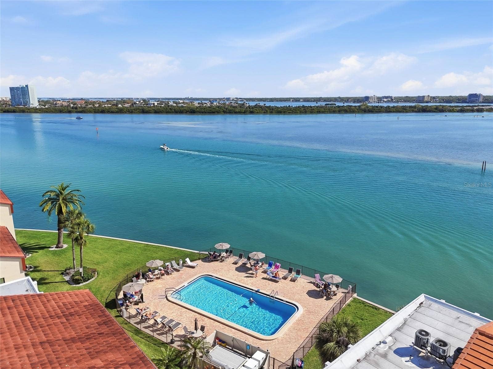 868 BAYWAY BOULEVARD, #101, Clearwater Beach, FL 33767