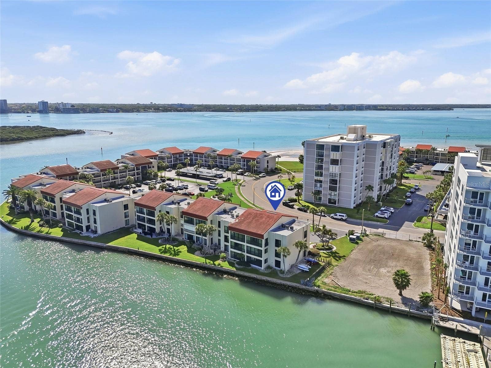 868 BAYWAY BOULEVARD, #101, Clearwater Beach, FL 33767