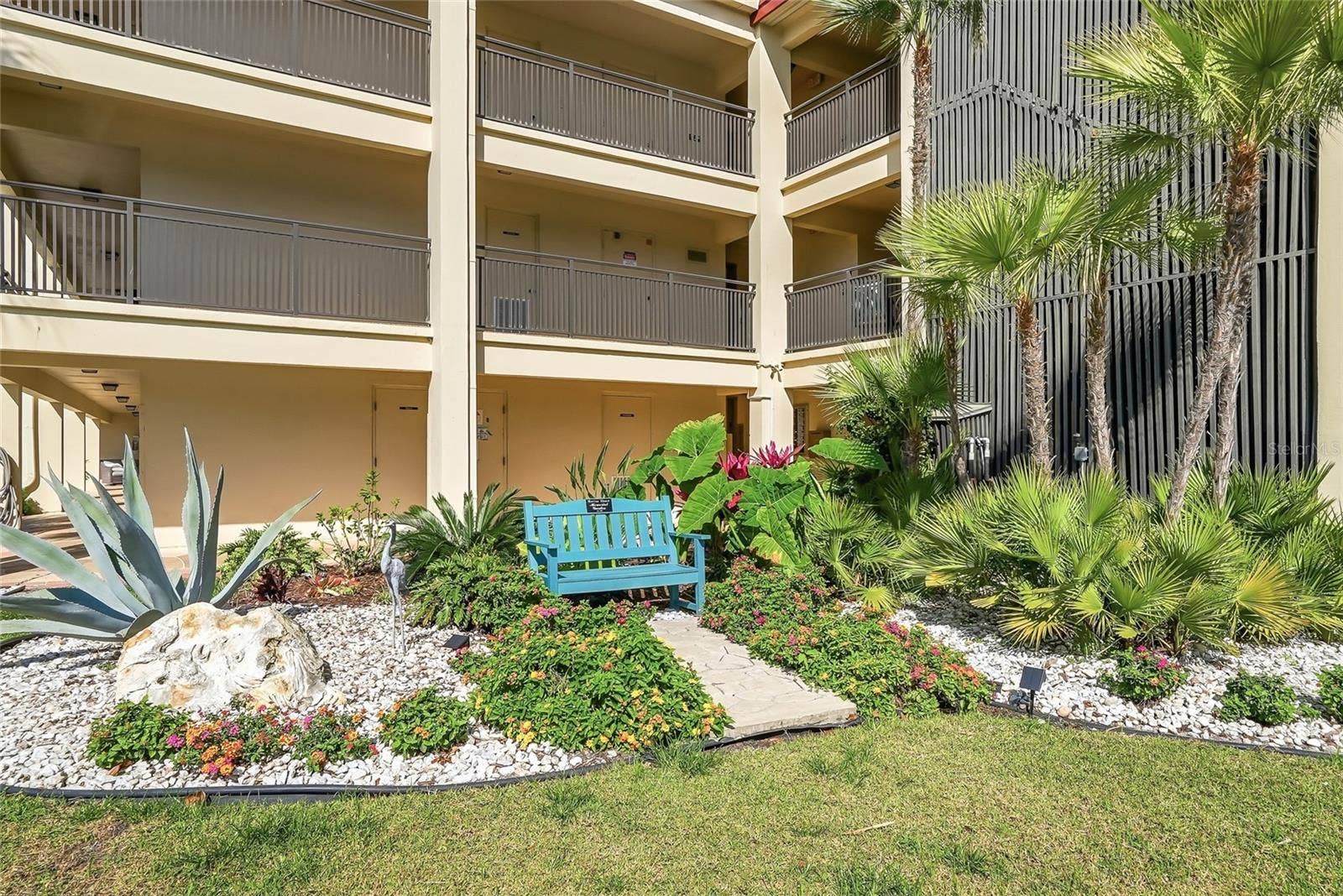 868 BAYWAY BOULEVARD, #101, Clearwater Beach, FL 33767