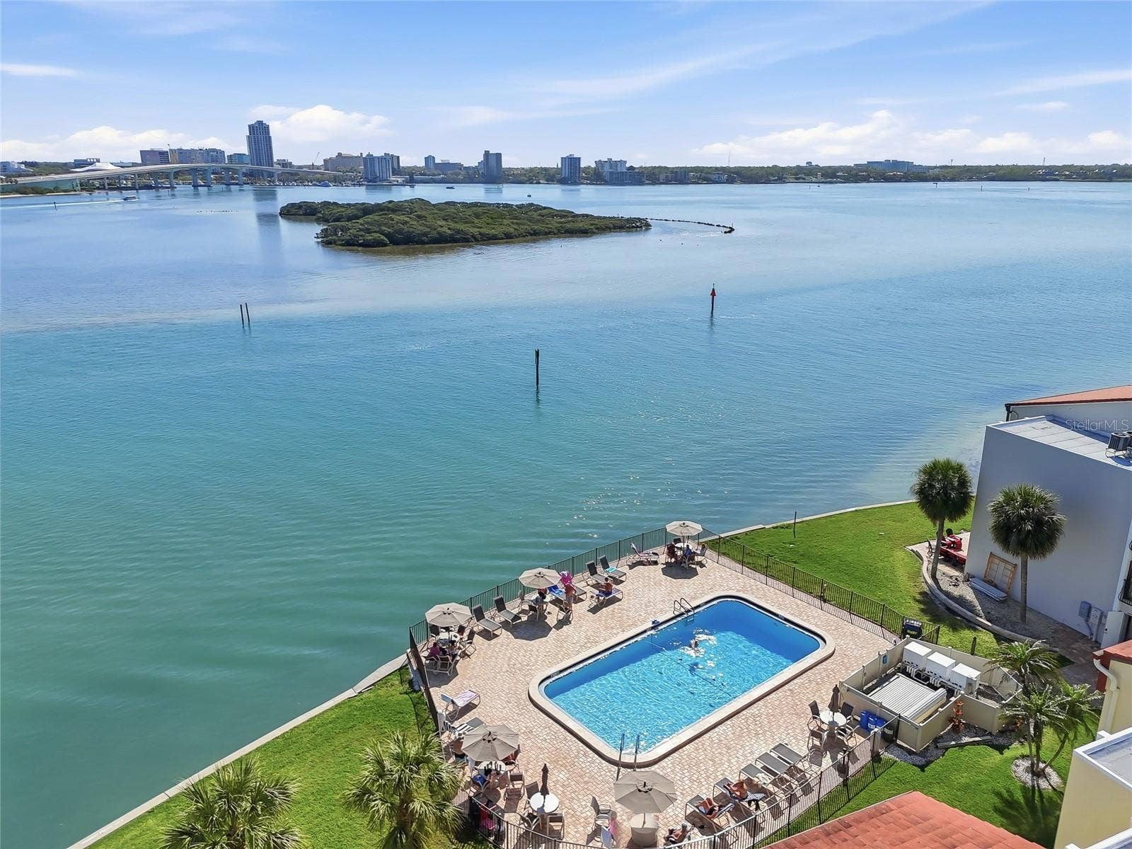 868 BAYWAY BOULEVARD, #101, Clearwater Beach, FL 33767