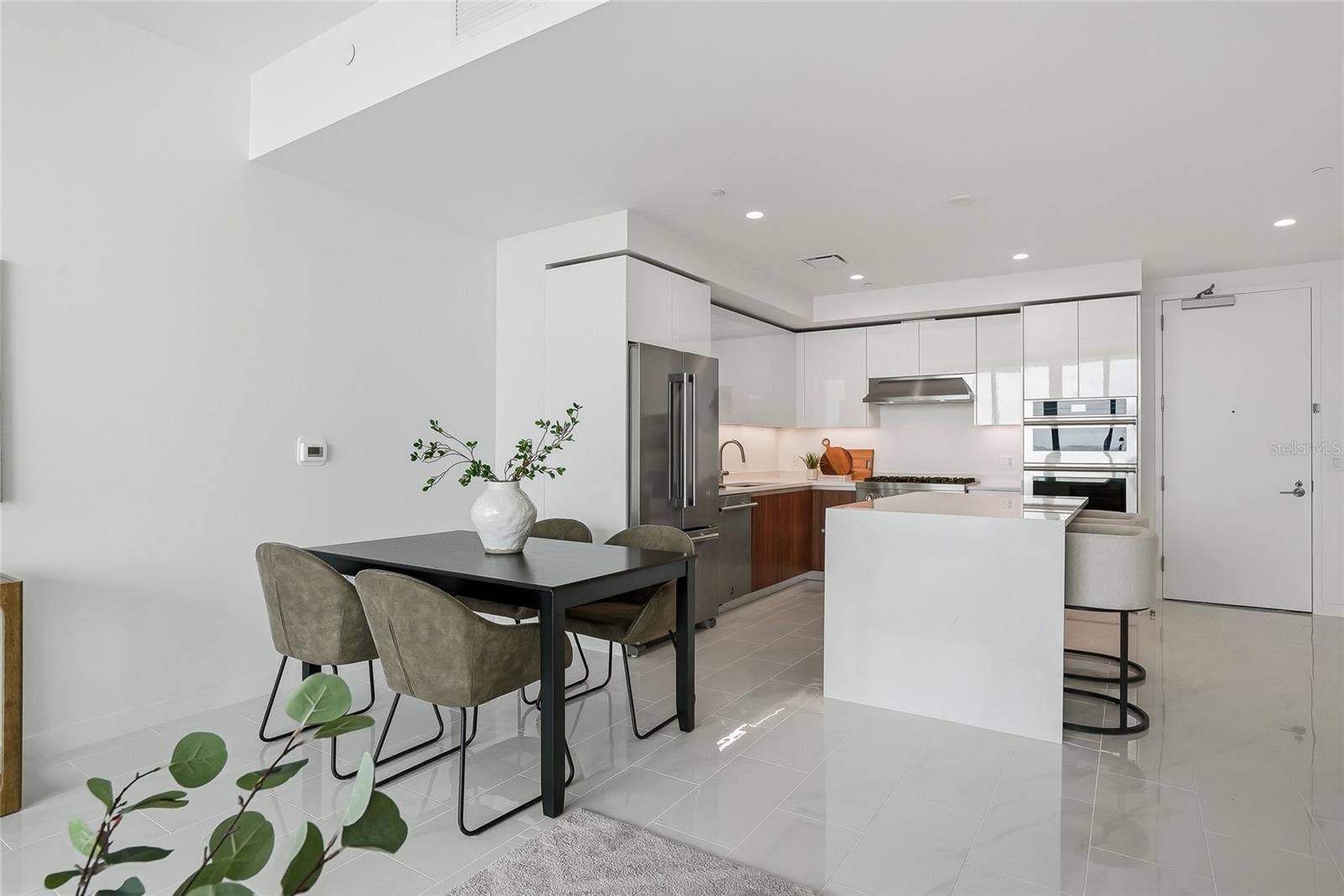 400 CENTRAL AVENUE, #2008, St Petersburg, FL 33701 400 CENTRAL AVENUE, #2008, St Petersburg, FL 33701