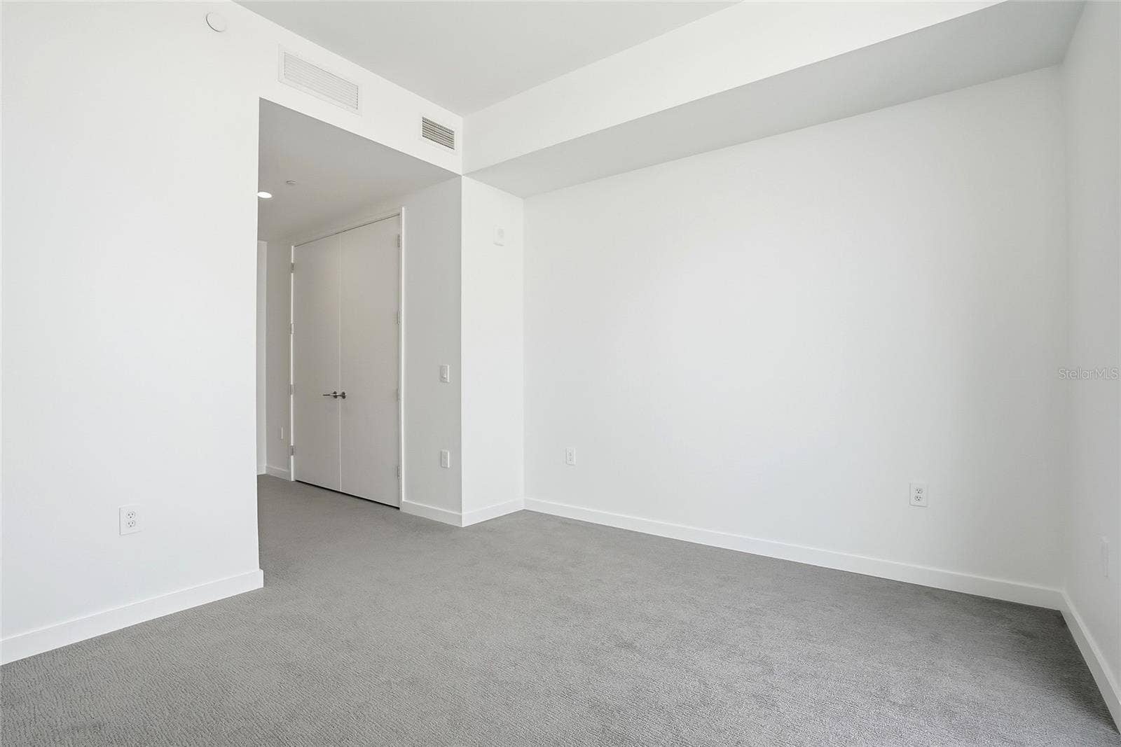 400 CENTRAL AVENUE, #2008, St Petersburg, FL 33701 400 CENTRAL AVENUE, #2008, St Petersburg, FL 33701