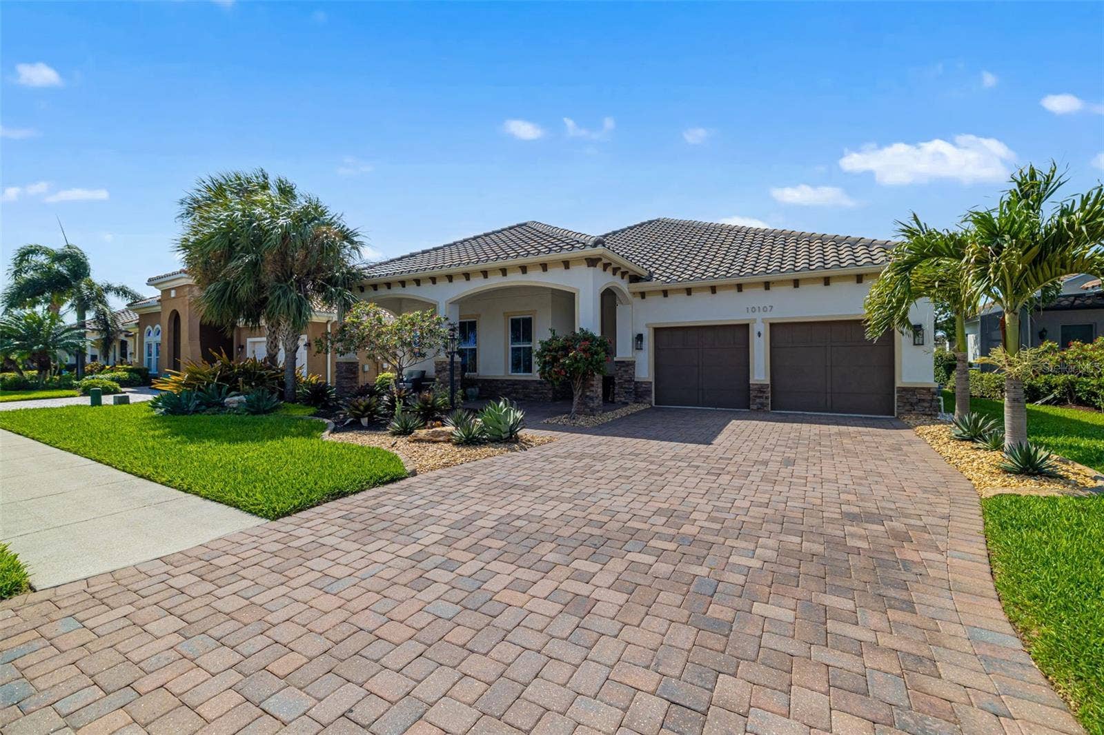 10107 CARNOUSTIE PLACE, Bradenton, FL 34211 10107 CARNOUSTIE PLACE, Bradenton, FL 34211